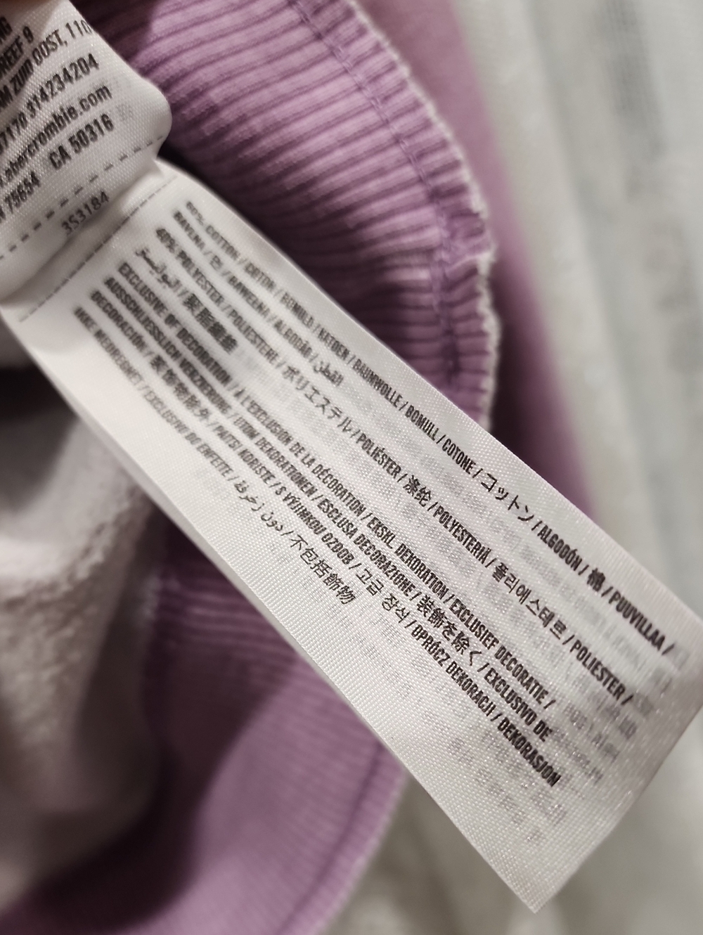 HOLLISTER SWEATSHIRT - Picture 8 of 9